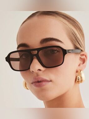 Banbe The Delevigne Black & Carmel Sunglasses